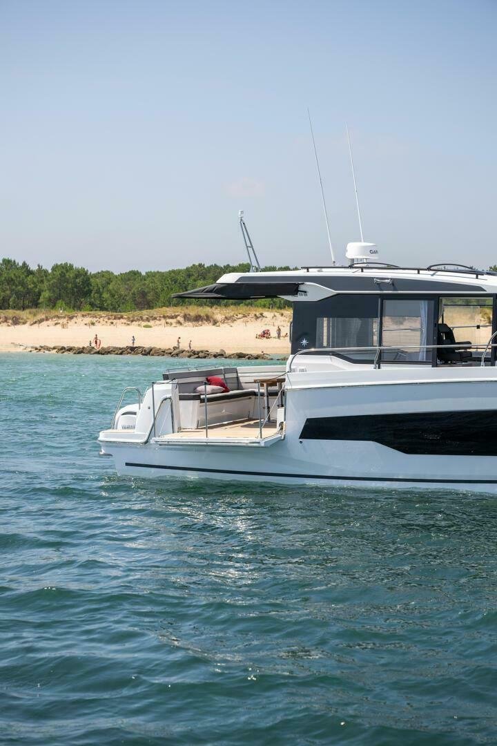 2025 Jeanneau NC 1295 Coupe