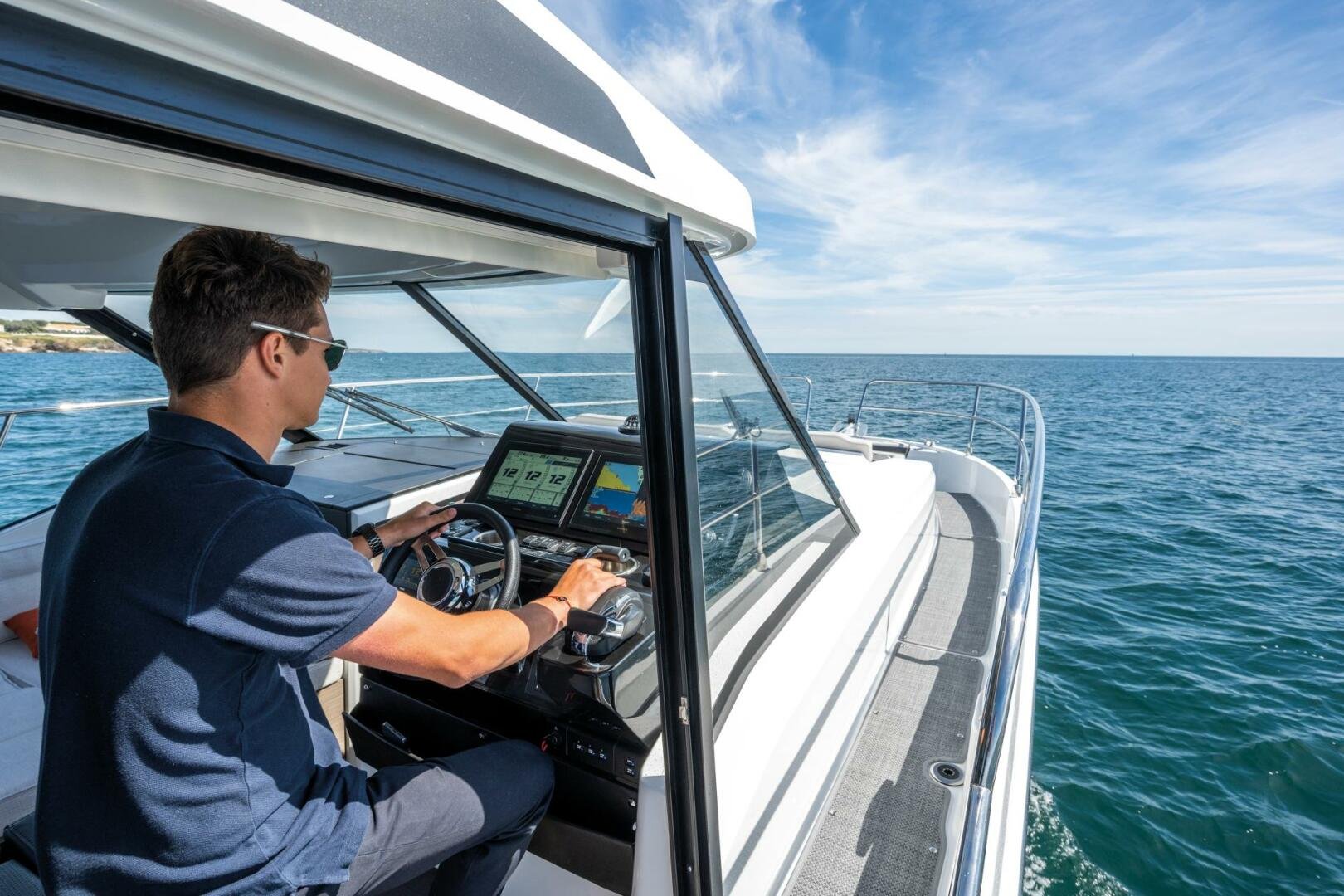 2025 Jeanneau NC 1295 Fly