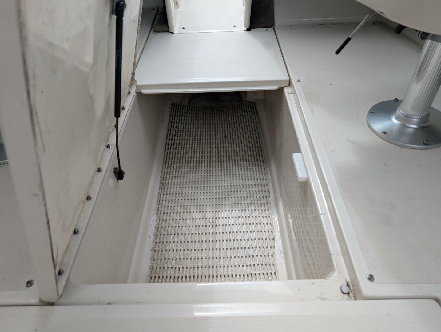 2008 Sea Ray 230 Select