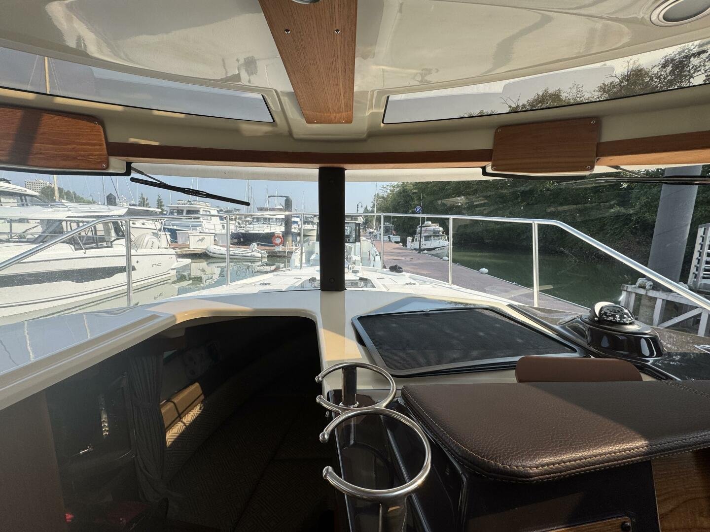 2021 Ranger Tugs null