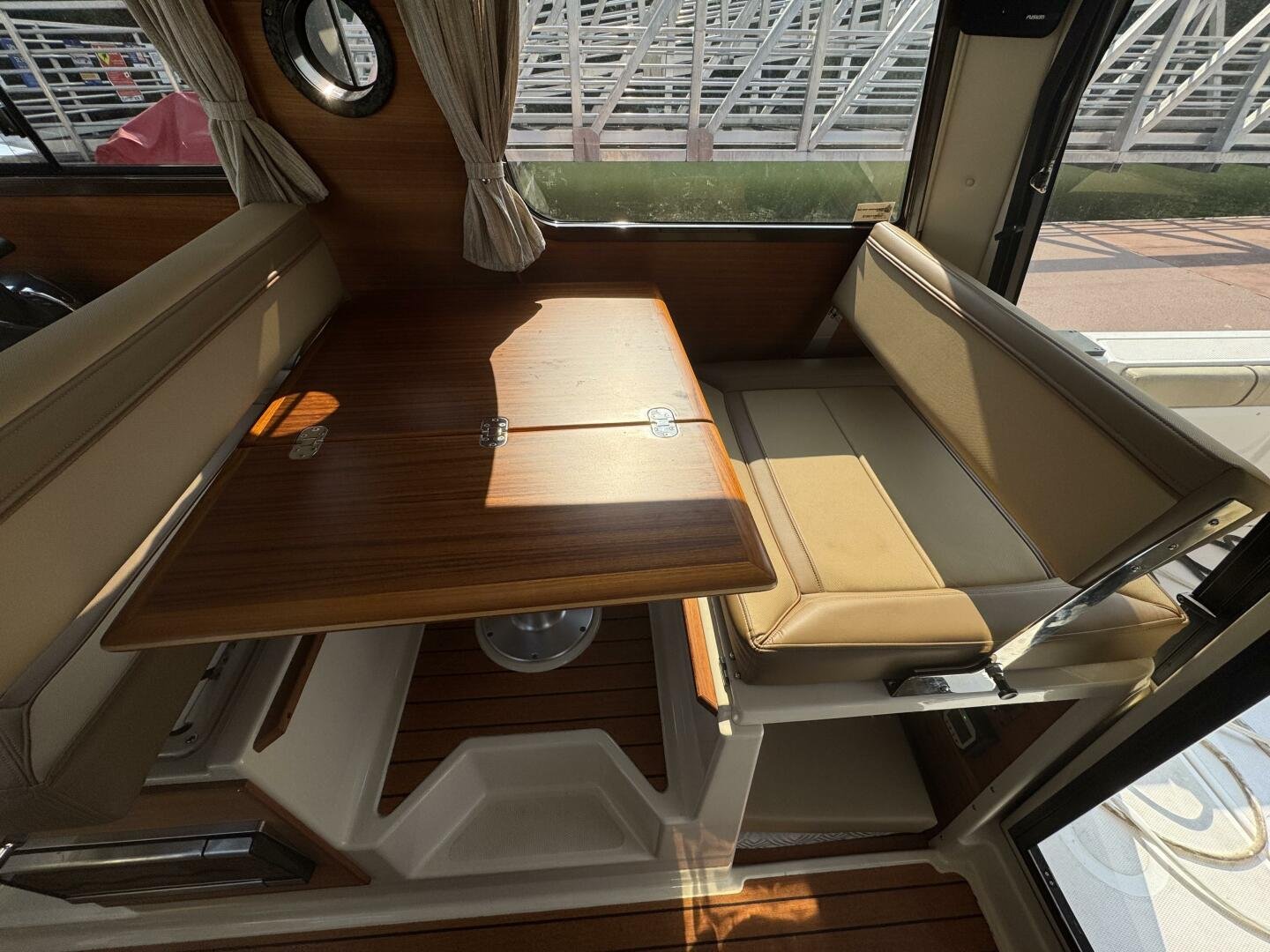 2021 Ranger Tugs null