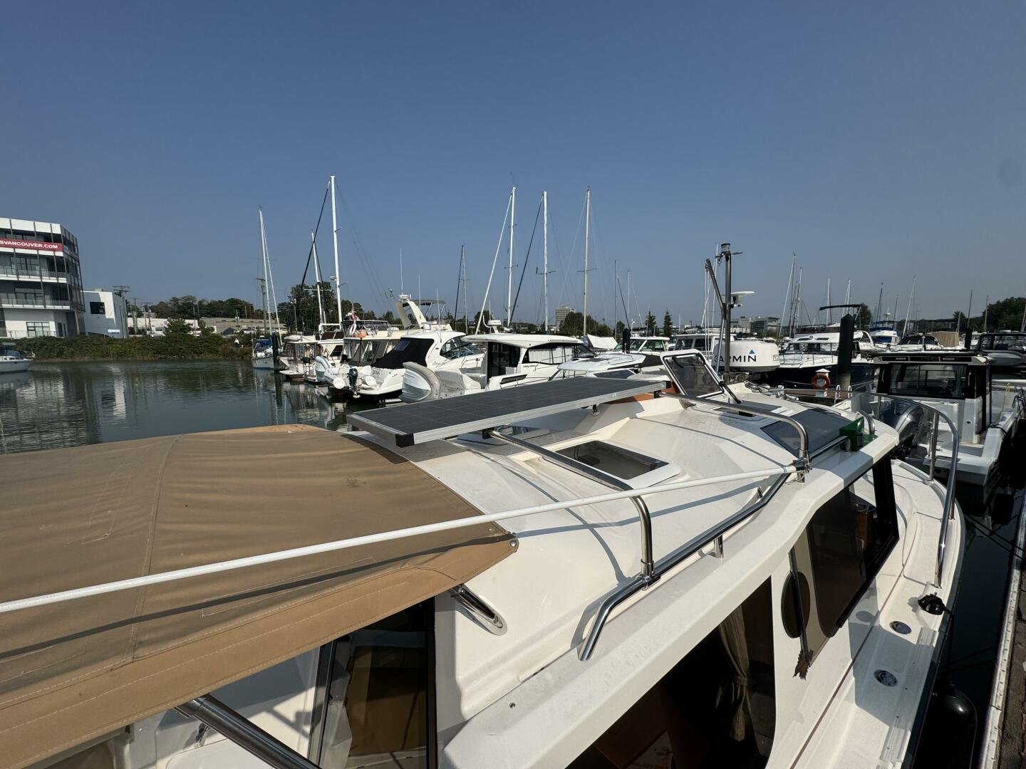 2021 Ranger Tugs null