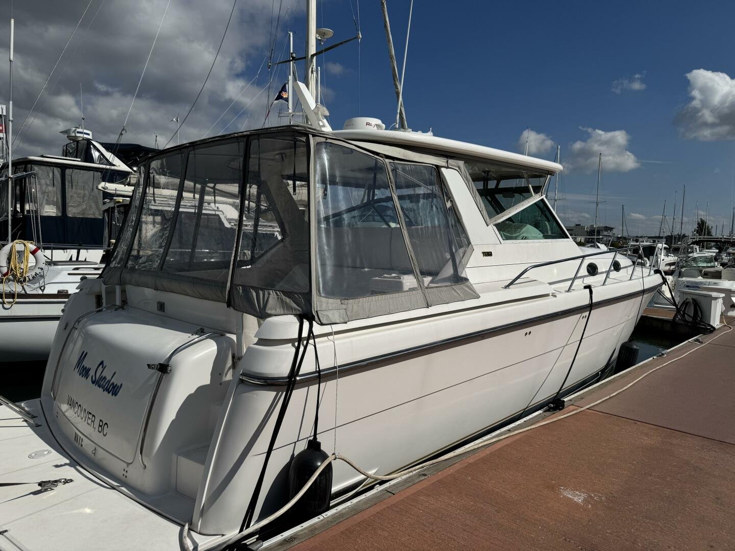 2004 Tiara Yachts 4000 Express