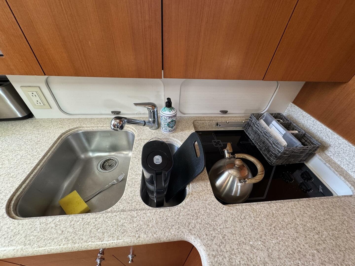 2004 Tiara Yachts 4000 Express