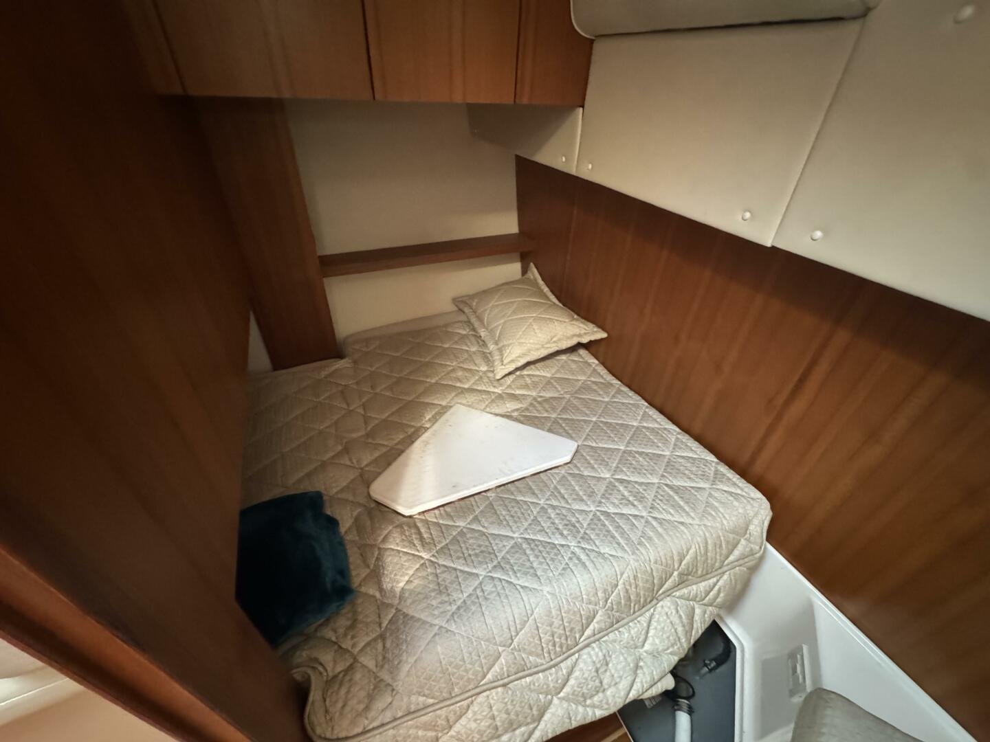 2004 Tiara Yachts 4000 Express