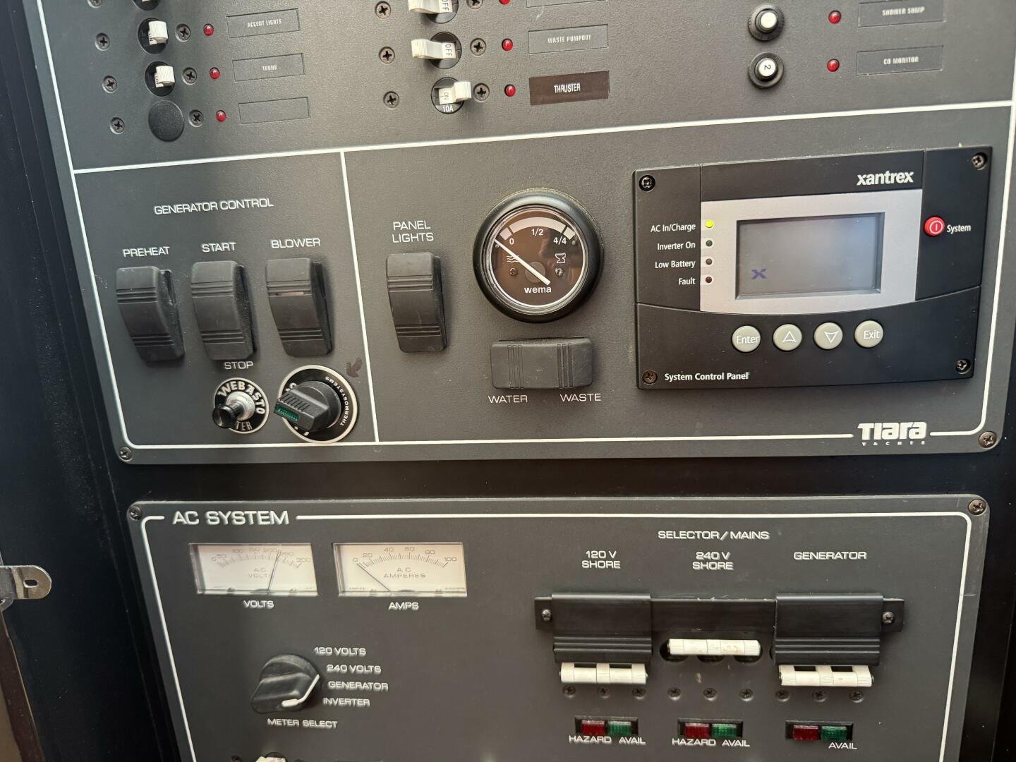 2004 Tiara Yachts 4000 Express