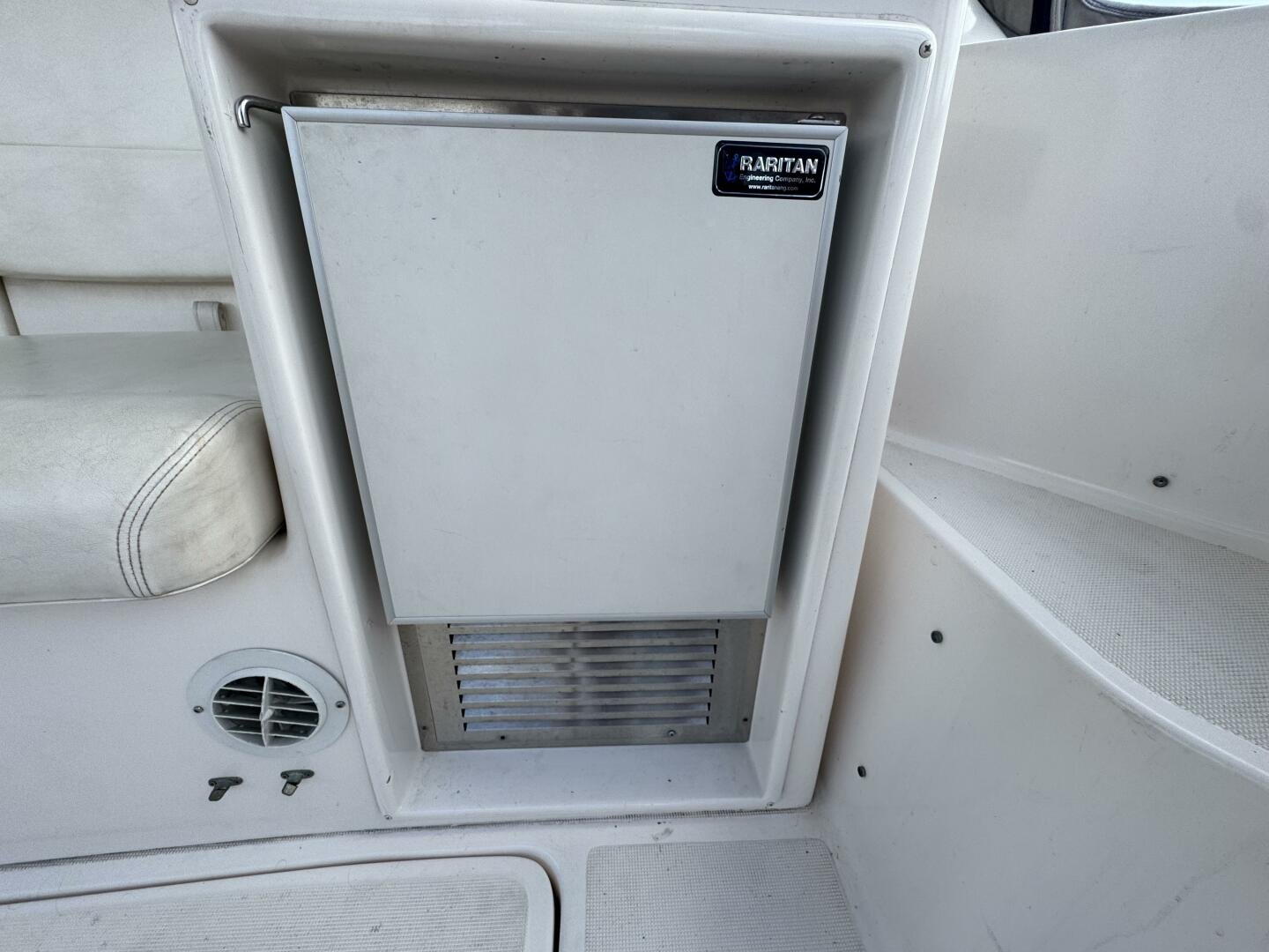 2004 Tiara Yachts 4000 Express