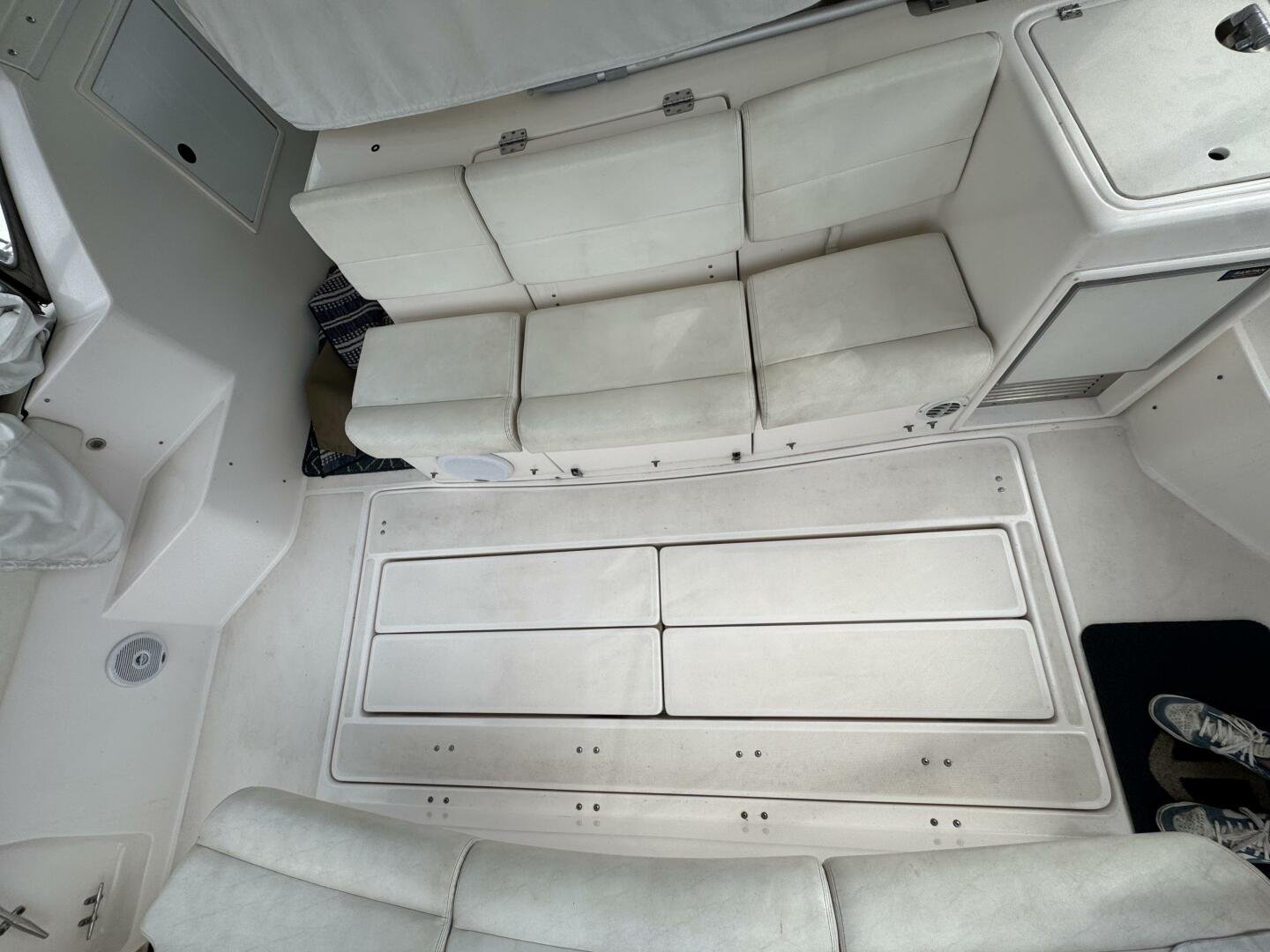 2004 Tiara Yachts 4000 Express