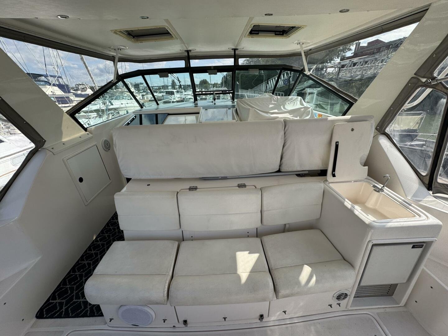 2004 Tiara Yachts 4000 Express