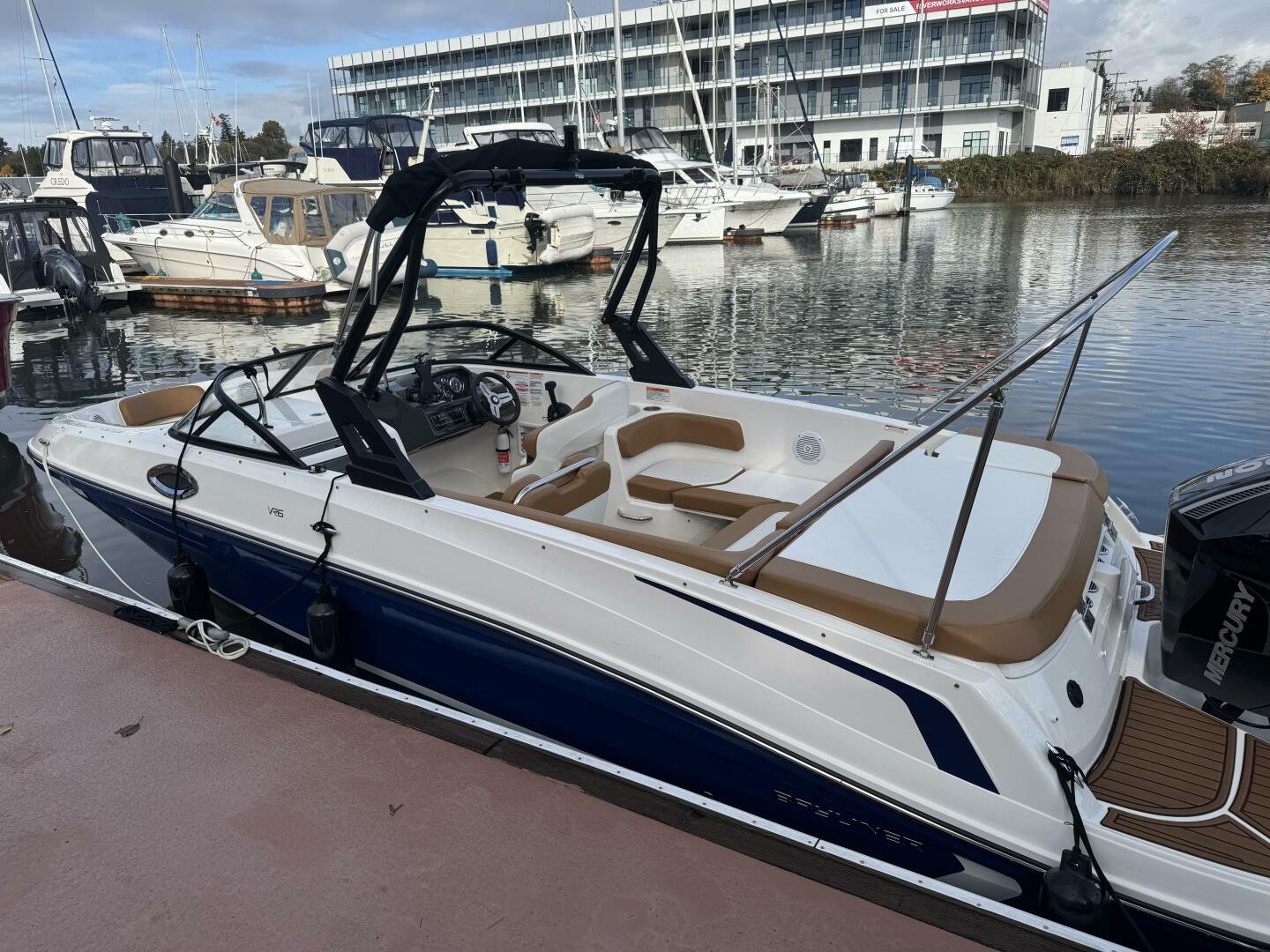 2021 Bayliner VR6