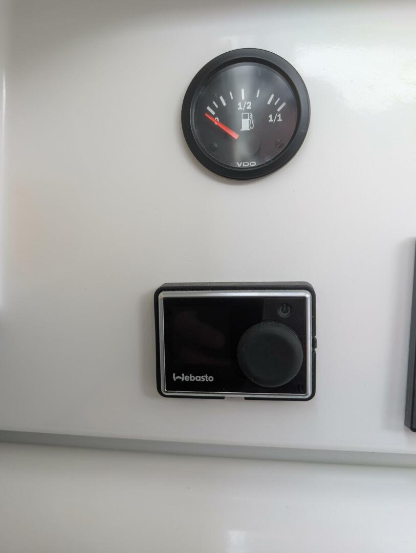 2024 Jeanneau NC 795 Series 2