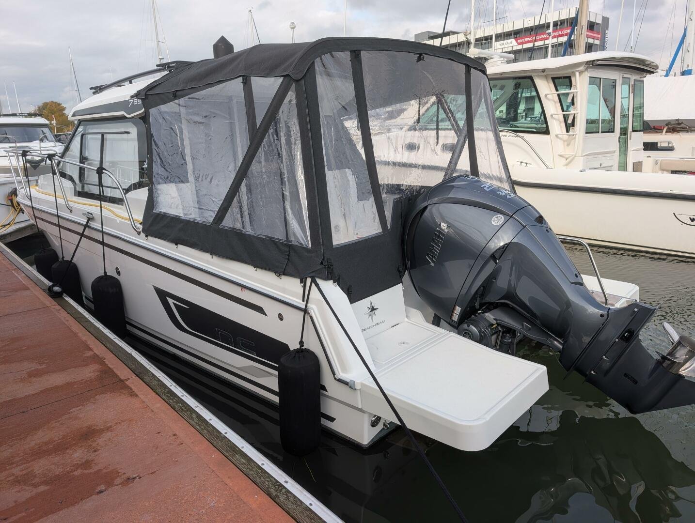 2024 Jeanneau NC 795 Series 2