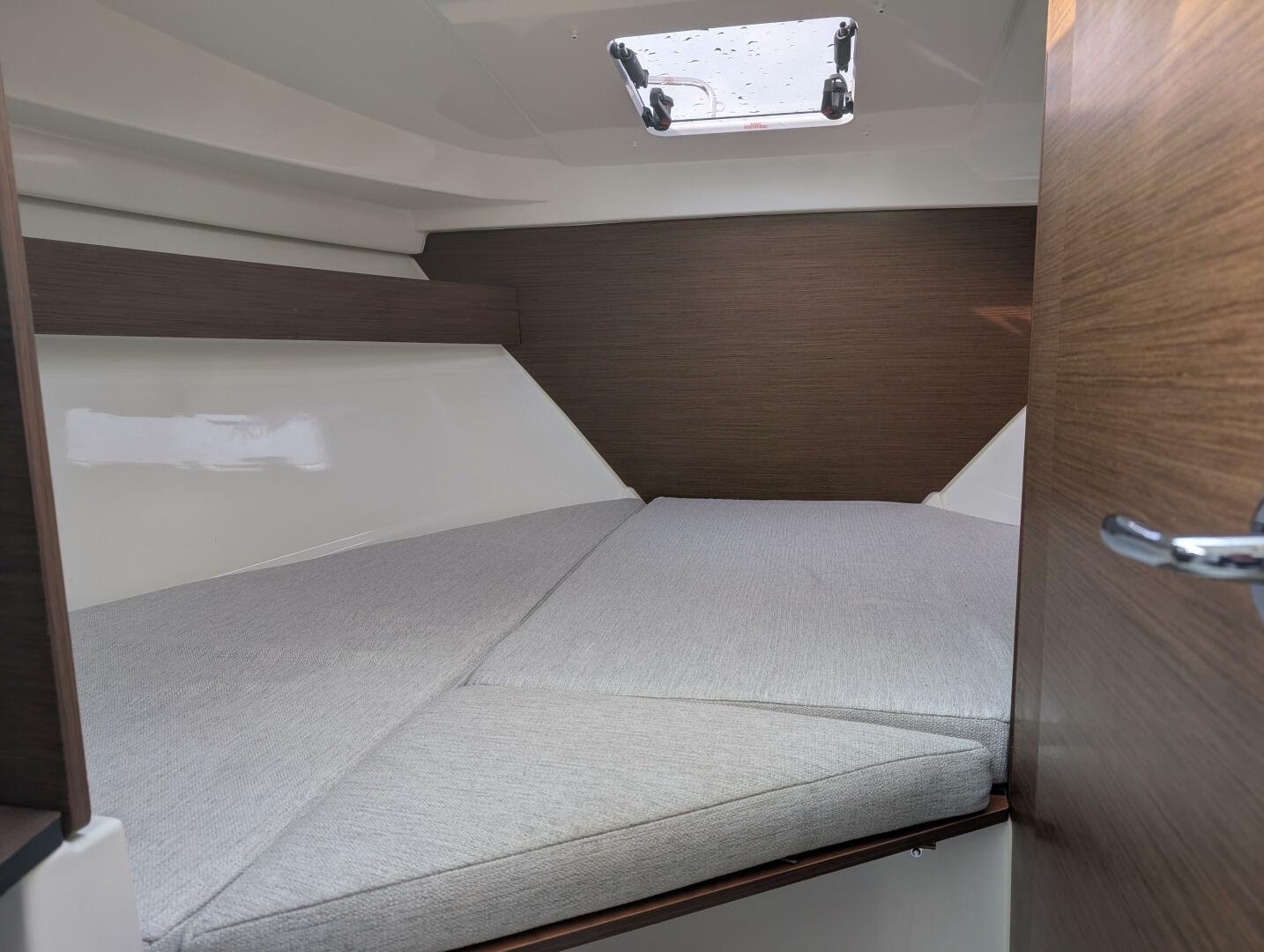 2024 Jeanneau NC 795 Series 2